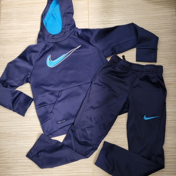 Like NEW Boys navy dri-fit sweatshirt and pants